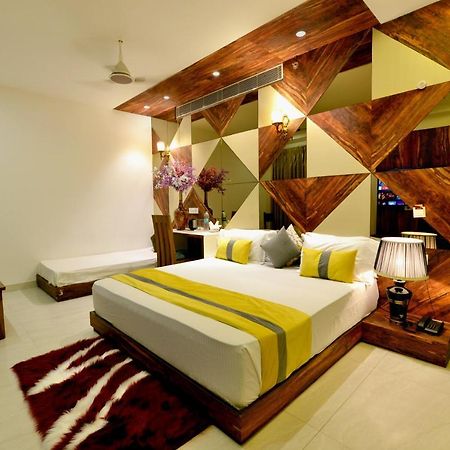 Hotel The Yellow Nayagaon المظهر الخارجي الصورة
