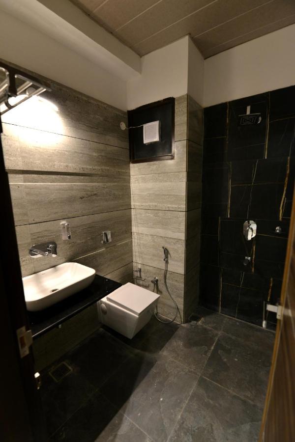 Hotel The Yellow Nayagaon المظهر الخارجي الصورة