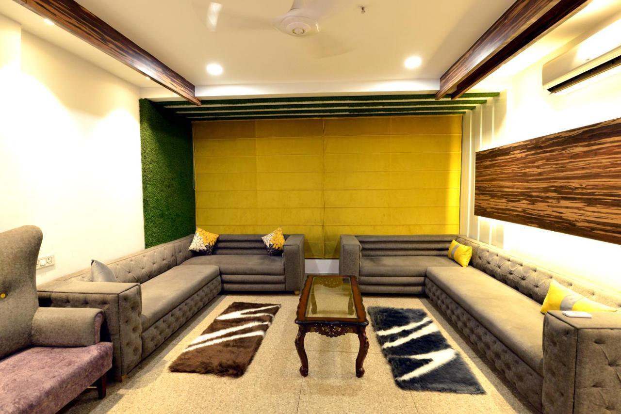 Hotel The Yellow Nayagaon المظهر الخارجي الصورة