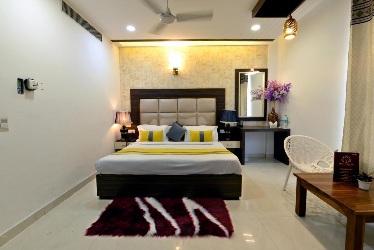 Hotel The Yellow Nayagaon المظهر الخارجي الصورة