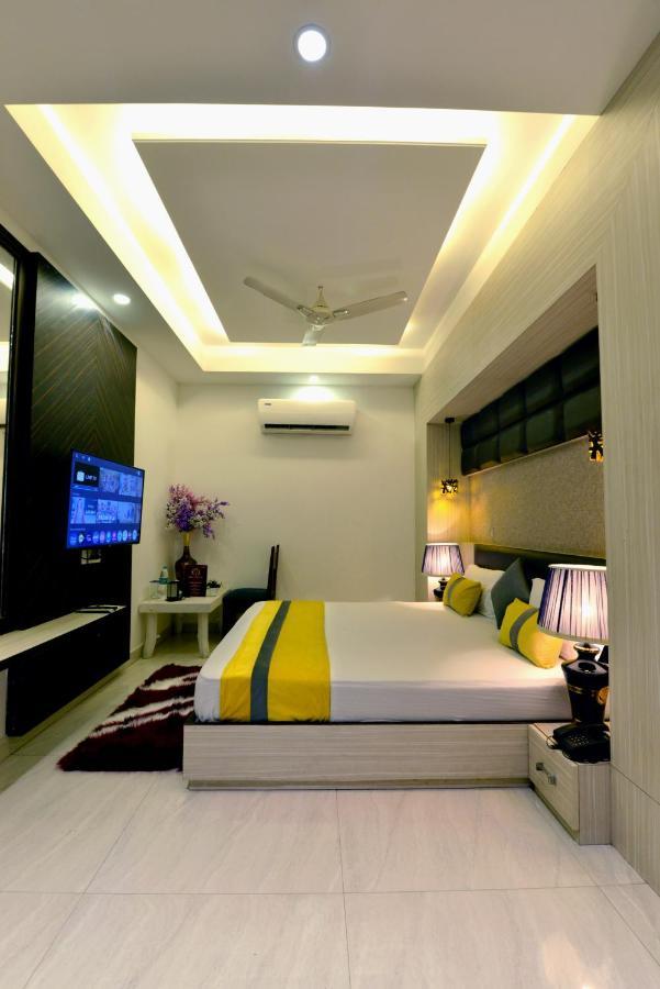 Hotel The Yellow Nayagaon المظهر الخارجي الصورة